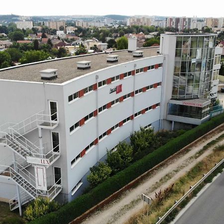 Penzion Lux Nitra Exterior photo